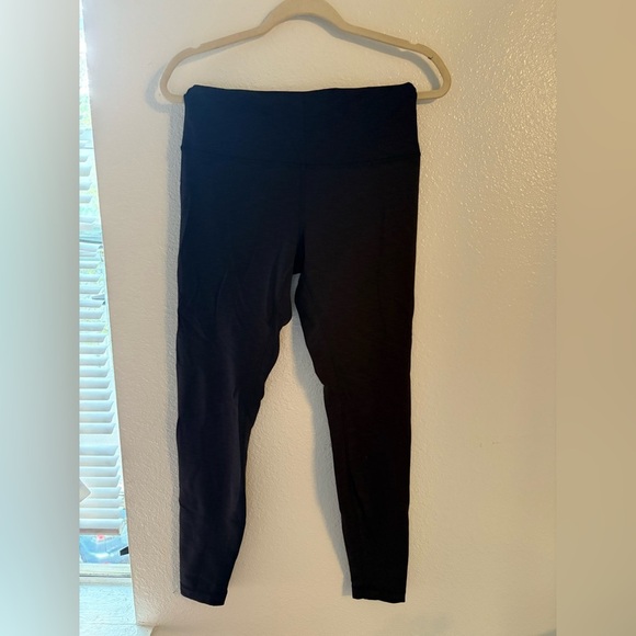 lululemon🍋😍 like new. athletica Black Leggings - Picture 1 of 4